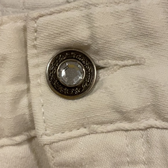 Are waist measurements 17 inches rise 11 inches 31 inches inseam - Picture 4 of 7